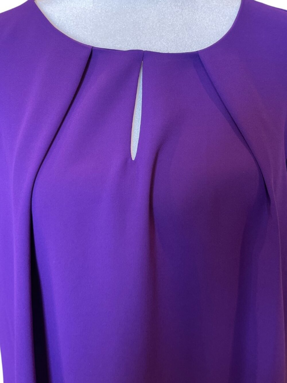 Purple Decorative Pleated Key Hole Scoop Neck Sleeveless Shell Blouse Tank Top - Picture 2 of 4